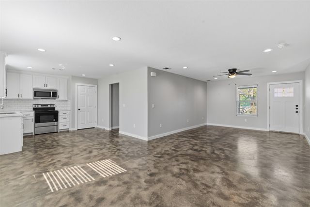 612 W Coffin Street, Denison, TX 75020