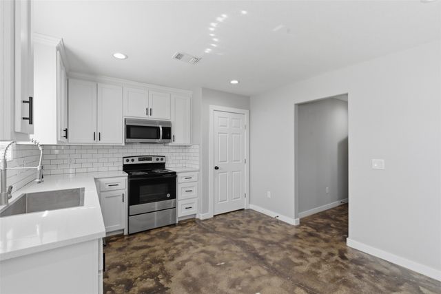612 W Coffin Street, Denison, TX 75020