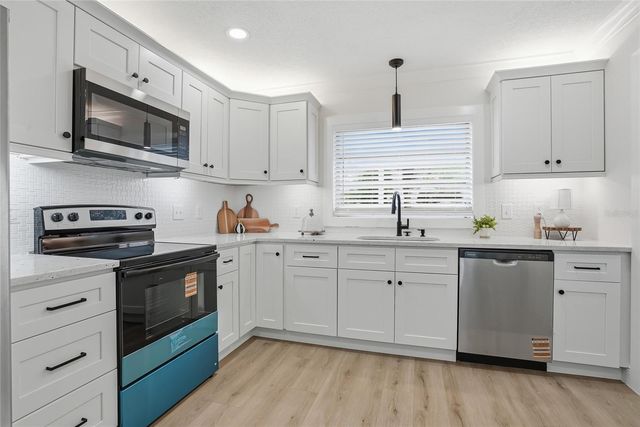 2206 GORDON ST, Tampa, FL 33605