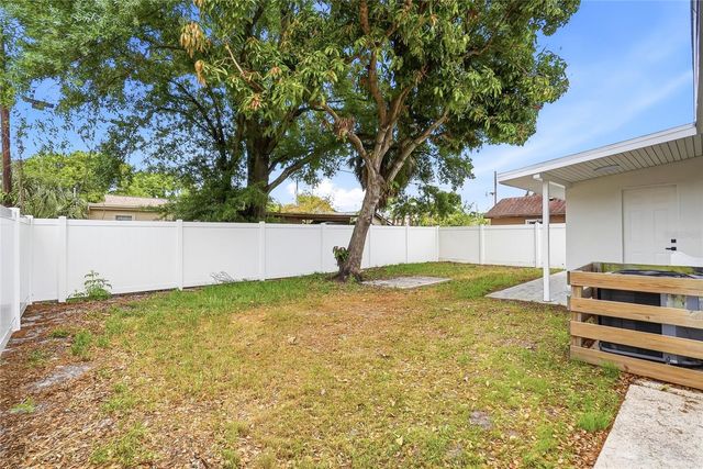 2206 GORDON ST, Tampa, FL 33605