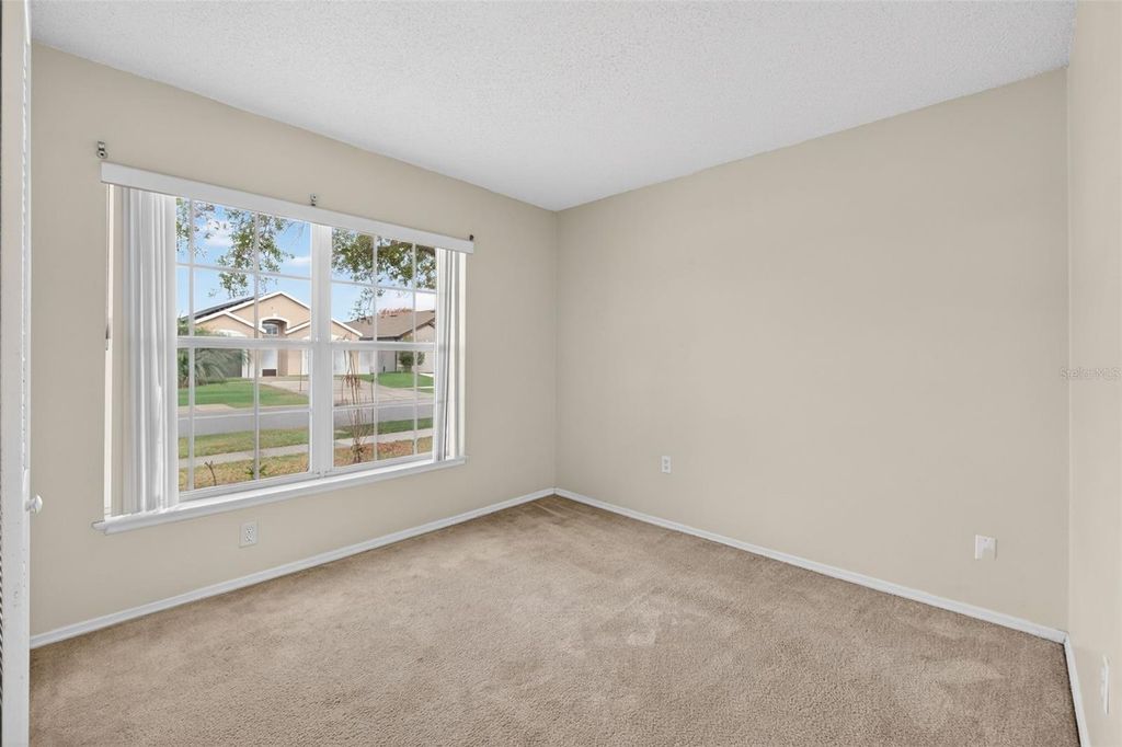 Image 11 of property listing at 13203 ASHINGTON POINTE DRIVE, Orlando, FL 32824