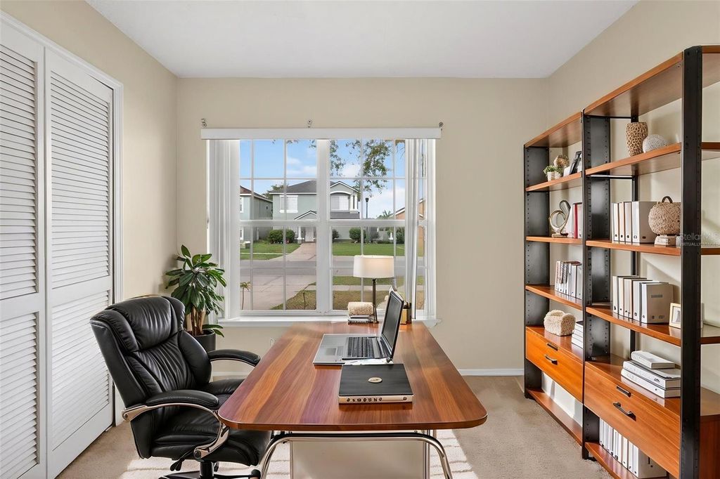 Image 14 of property listing at 13203 ASHINGTON POINTE DRIVE, Orlando, FL 32824