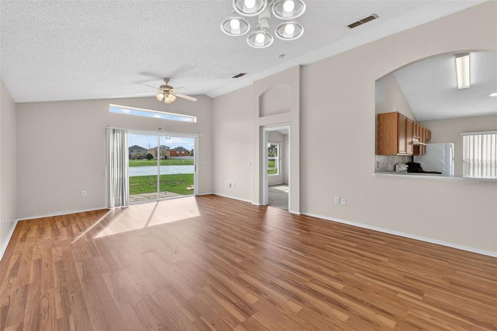 Image 17 of property listing at 13203 ASHINGTON POINTE DRIVE, Orlando, FL 32824