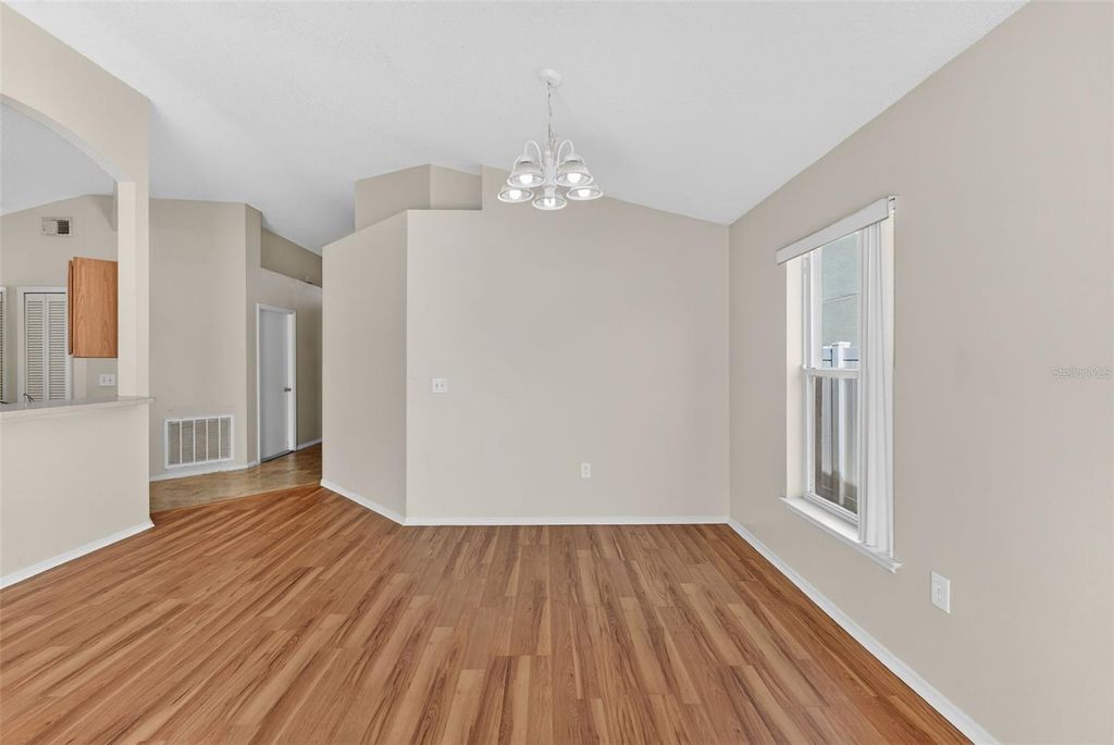 Image 21 of property listing at 13203 ASHINGTON POINTE DRIVE, Orlando, FL 32824