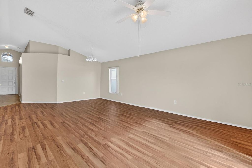 Image 27 of property listing at 13203 ASHINGTON POINTE DRIVE, Orlando, FL 32824
