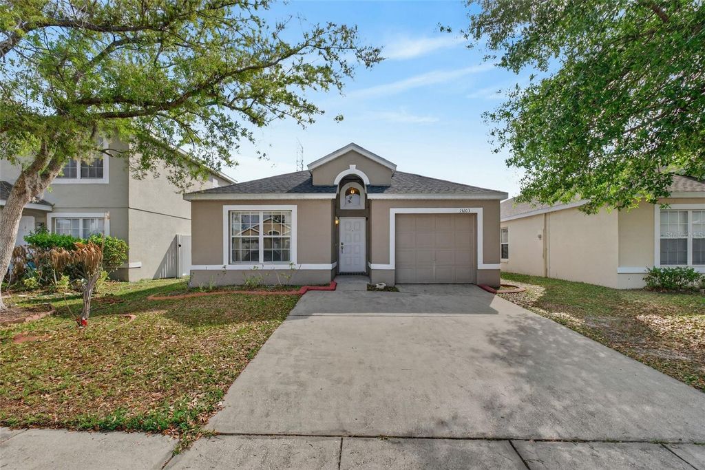 Image 4 of property listing at 13203 ASHINGTON POINTE DRIVE, Orlando, FL 32824