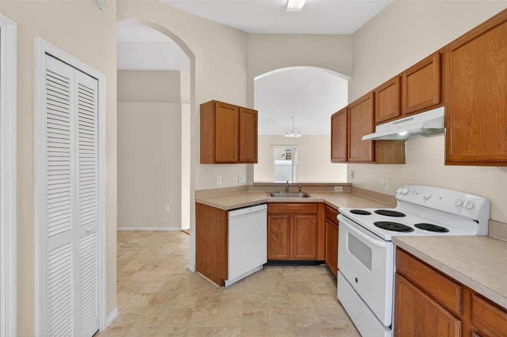 Image 45 of property listing at 13203 ASHINGTON POINTE DRIVE, Orlando, FL 32824