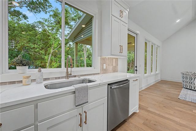 7 Minack Lane, Bella Vista, AR 72714