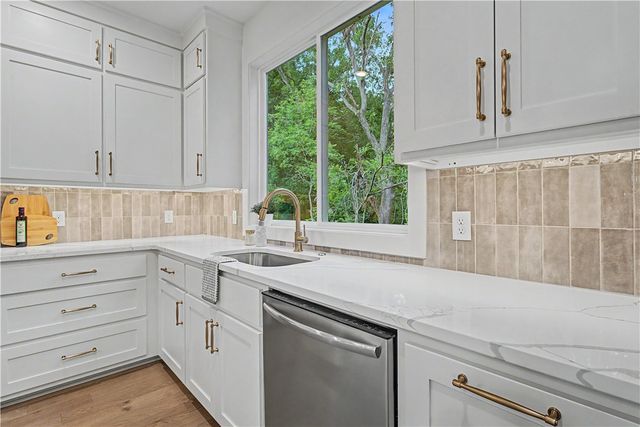 7 Minack Lane, Bella Vista, AR 72714