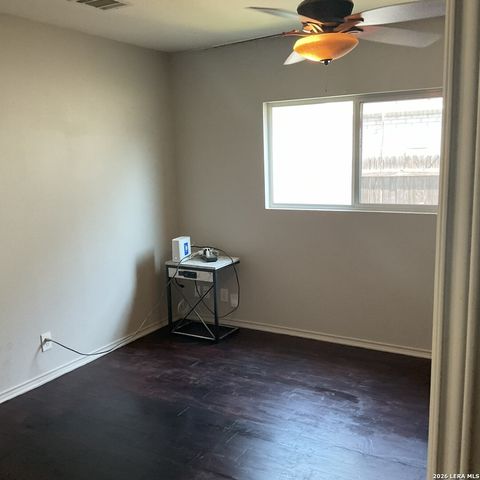 1423 CREEK KNL, San Antonio, TX 78253