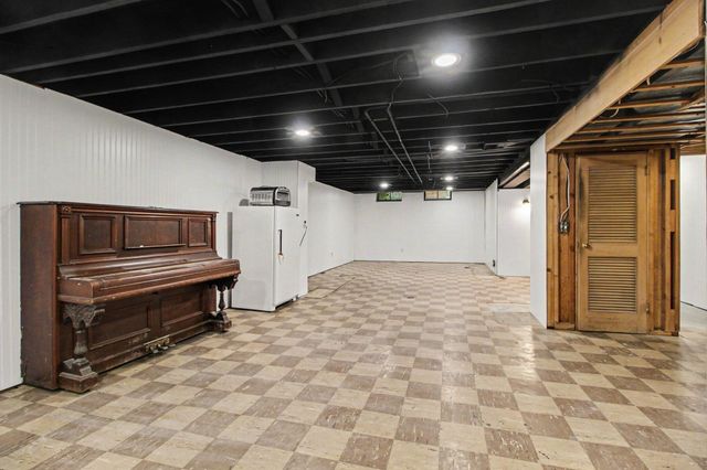1271 Jeffery Street, Ypsilanti Twp, MI 48198