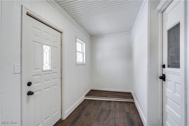 3895 Swallen Avenue, Louisville, OH 44641