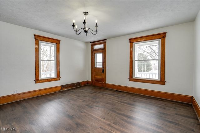 3895 Swallen Avenue, Louisville, OH 44641