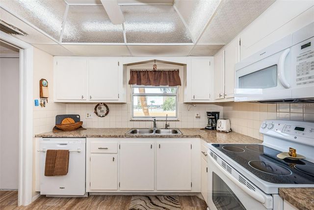 4725 COVE CIRCLE 210, St Petersburg, FL 33708