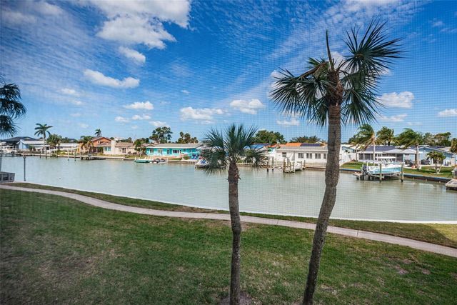 4725 COVE CIRCLE 210, St Petersburg, FL 33708