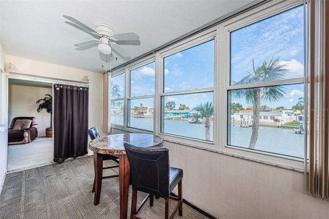 4725 COVE CIRCLE 210, St Petersburg, FL 33708