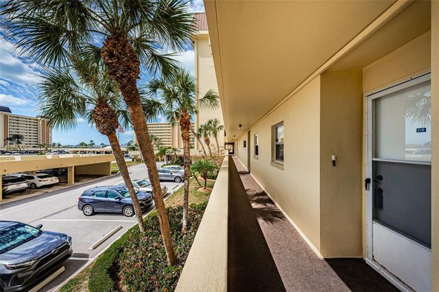 4725 COVE CIRCLE 210, St Petersburg, FL 33708