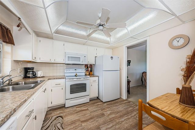 4725 COVE CIRCLE 210, St Petersburg, FL 33708