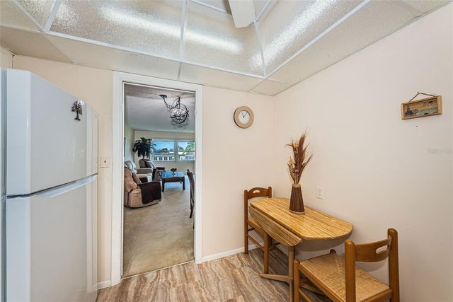 4725 COVE CIRCLE 210, St Petersburg, FL 33708