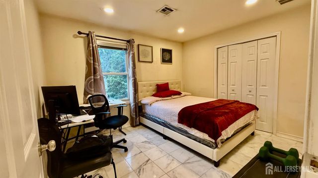 36 Fiume Street, Iselin, NJ 08830