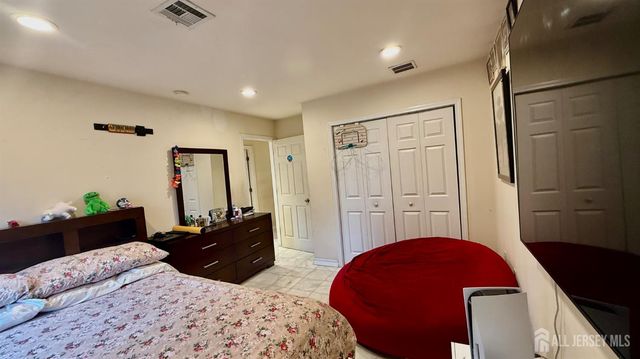 36 Fiume Street, Iselin, NJ 08830