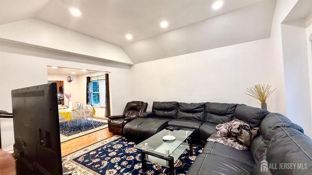 36 Fiume Street, Iselin, NJ 08830