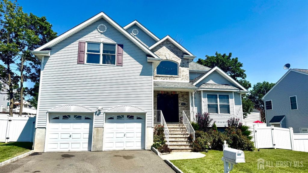 36 Fiume Street, Iselin, NJ 08830