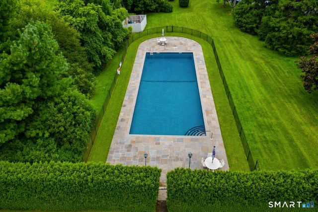 19 Tamarack Place, Greenwich, CT 06831