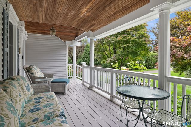 19 Tamarack Place, Greenwich, CT 06831