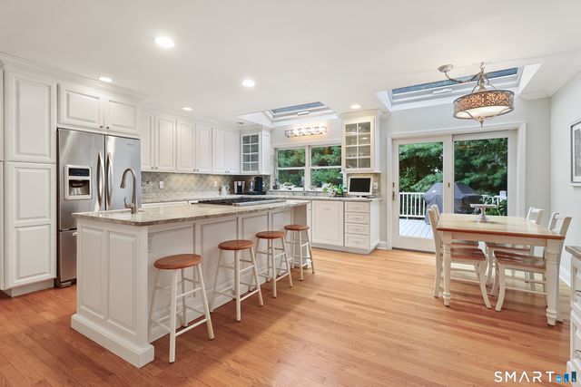 19 Tamarack Place, Greenwich, CT 06831