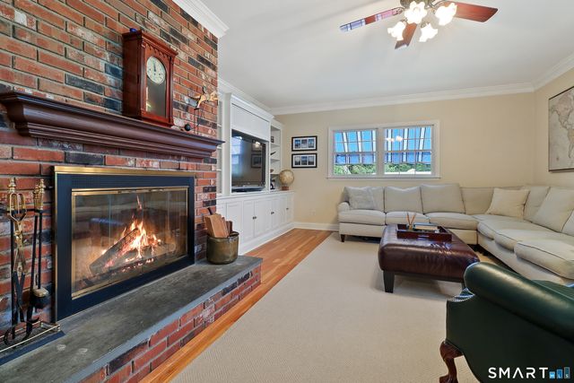 19 Tamarack Place, Greenwich, CT 06831