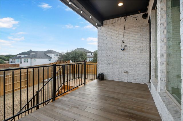 224 Green Knoll LN, Georgetown, TX 78628