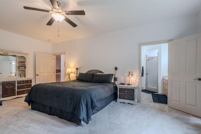 4728 E Evans Creek Road, Rogue River, OR 97537