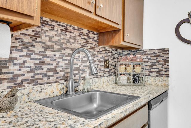33561 Bayview Drive, Chesterfield Twp, MI 48047