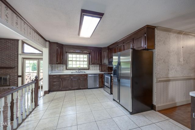 1210 E Cumberland Street, Dunn, NC 28334