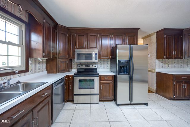 1210 E Cumberland Street, Dunn, NC 28334