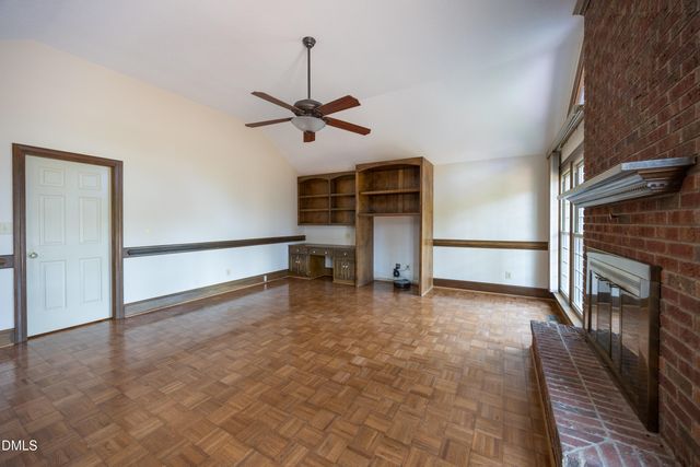 1210 E Cumberland Street, Dunn, NC 28334