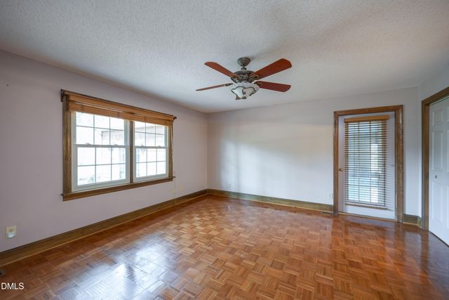 1210 E Cumberland Street, Dunn, NC 28334