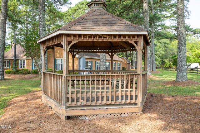 1210 E Cumberland Street, Dunn, NC 28334