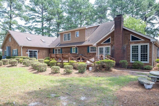 1210 E Cumberland Street, Dunn, NC 28334