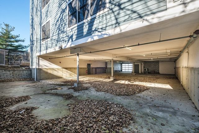 119-121 Addison St 9, Boston, MA 02128
