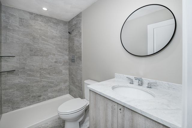 119-121 Addison St 9, Boston, MA 02128