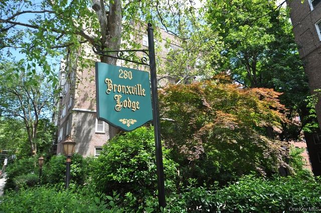 280 Bronxville Road 4O, Bronxville, NY 10708
