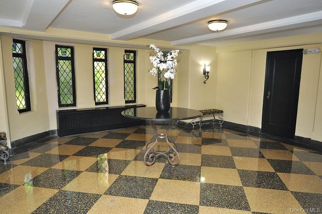 280 Bronxville Road 4O, Bronxville, NY 10708
