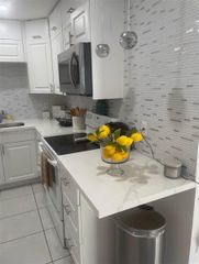 14311 SW 96th St 304, Miami, FL 33186