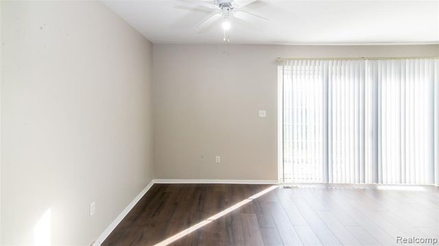 32296 W 12 Mile Road, Farmington Hills, MI 48334