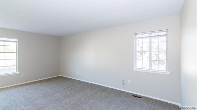 32296 W 12 Mile Road, Farmington Hills, MI 48334