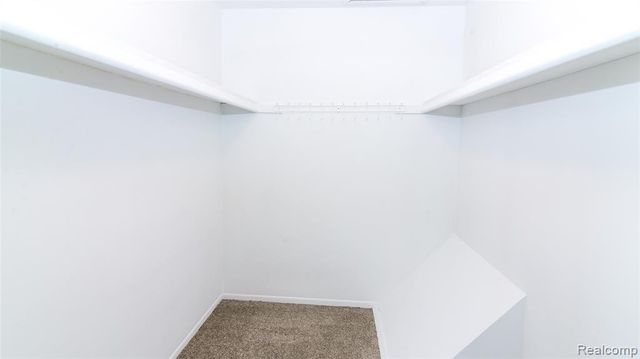 32296 W 12 Mile Road, Farmington Hills, MI 48334