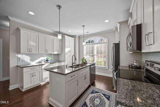 2084 Lake Point Drive, Graham, NC 27253