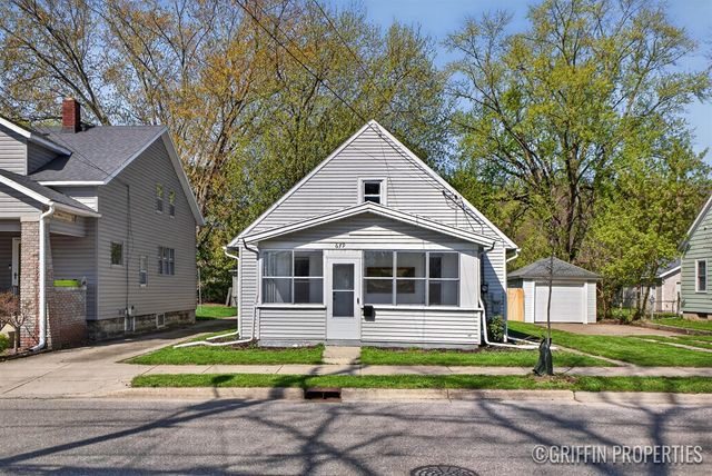 679 Garfield Avenue, Grand Rapids, MI 49504
